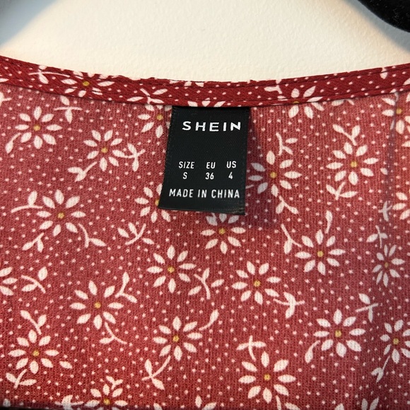 Red Floral Shirt | Size S | Like new - Picture 3 of 3